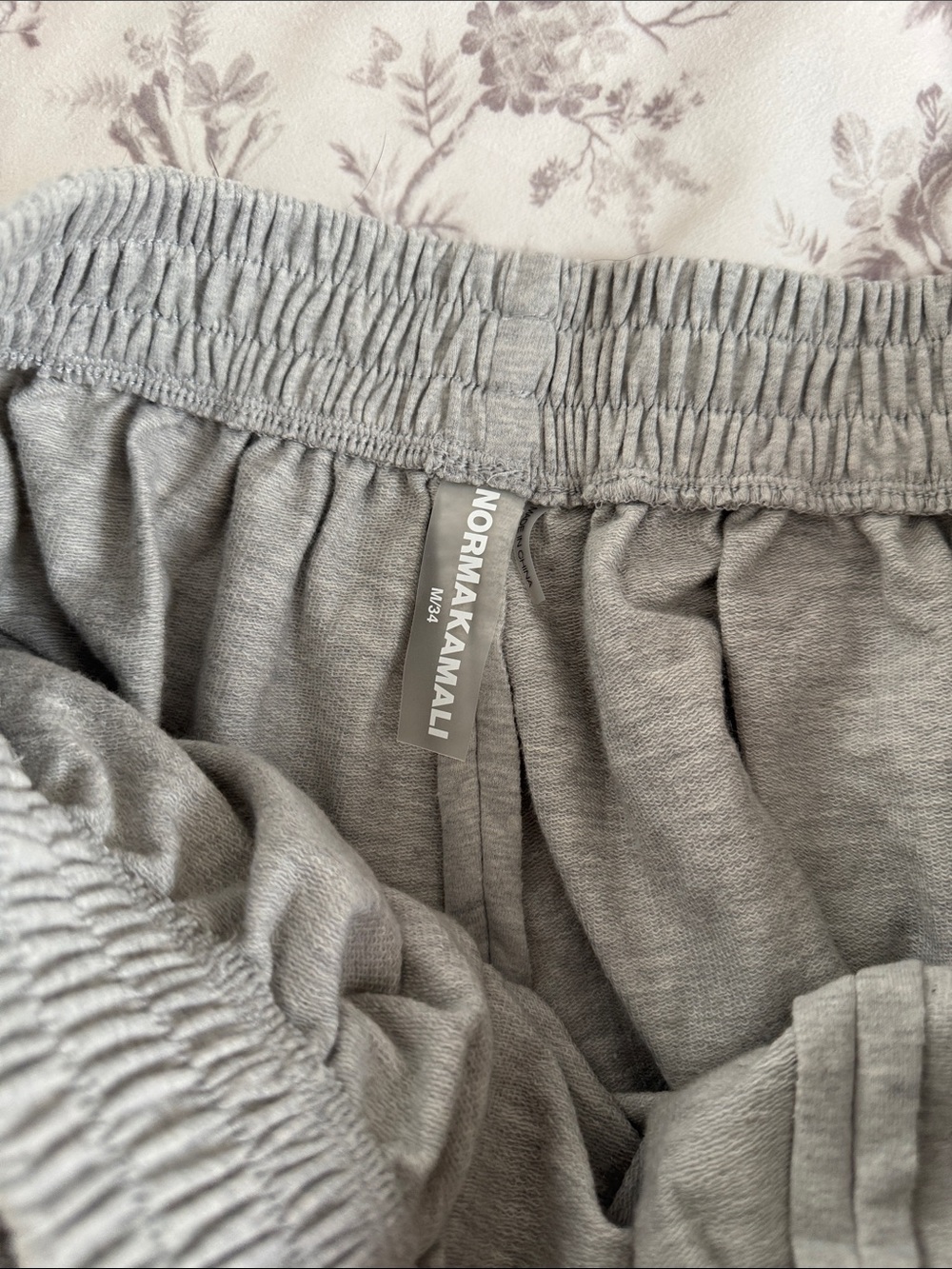 Norma Kamali Boyfriend Puff Short - Picture 7 of 8